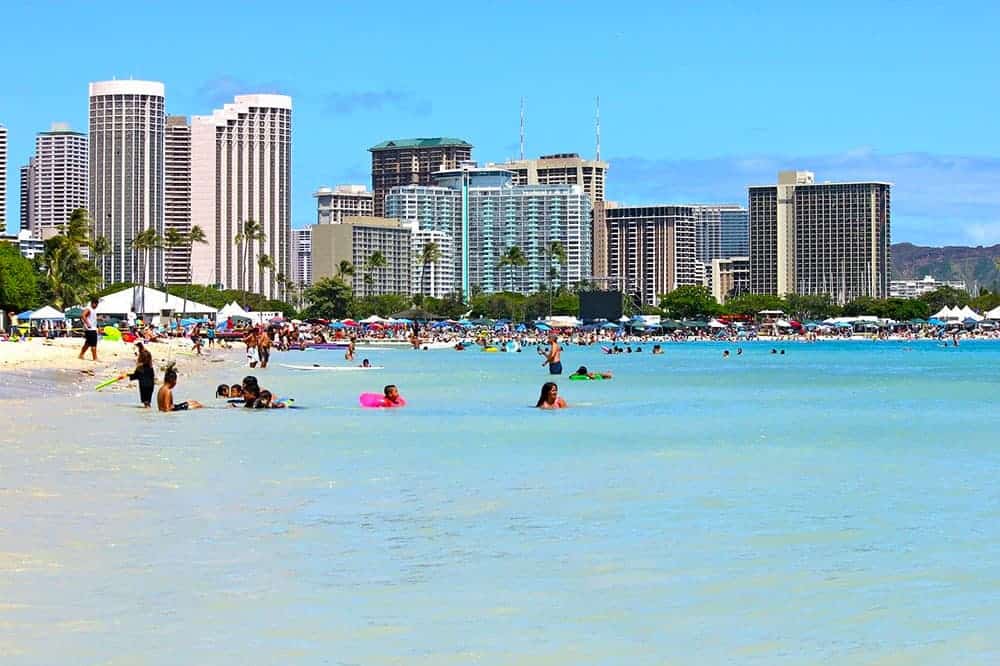 My Ultimate Hawaii Packing List plus 16 Essentials to Include