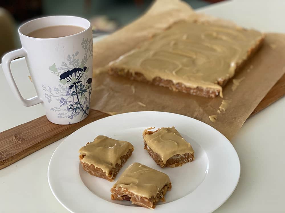 Easy peasy no bake ginger slice recipe!