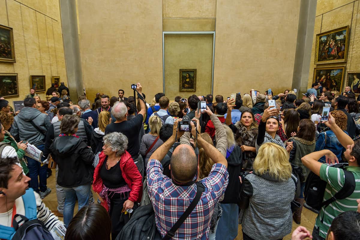 See Mona Lisa from your armchair