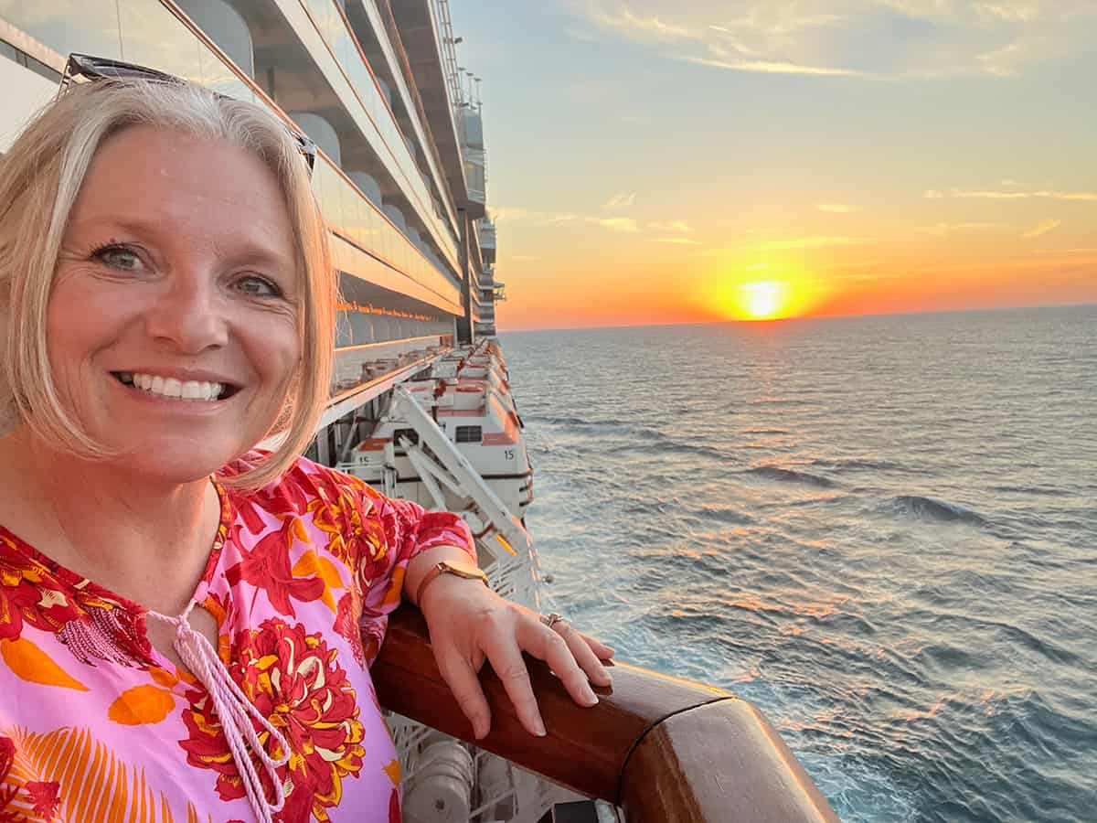 Look around Holland America Line’s Oosterdam with me